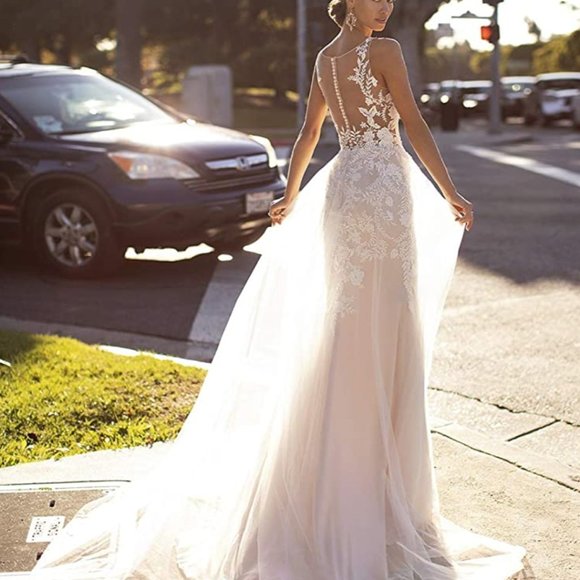 Wedding dress - Picture 2 of 2